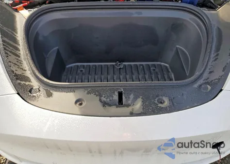 2020 Tesla Model Y из США, поврежденный, VIN 5YJYGDEE7LF045033